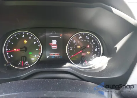 2019 Toyota Rav4 Xle z USA, uszkodzony, nr VIN 2T3W1RFV3KW031627